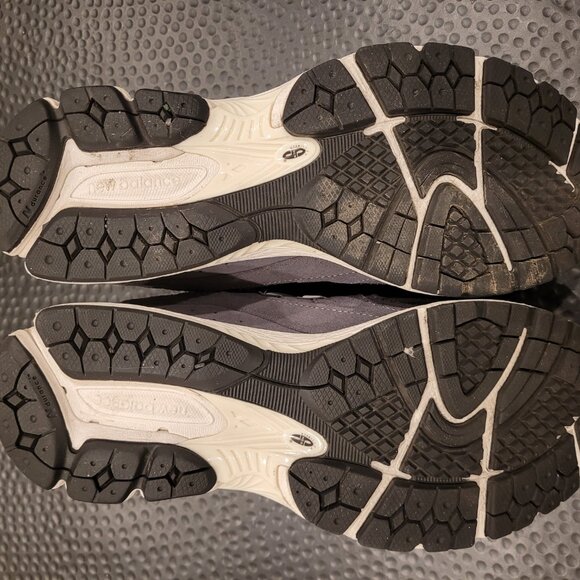 New Balance 2002r - Picture 5 of 5